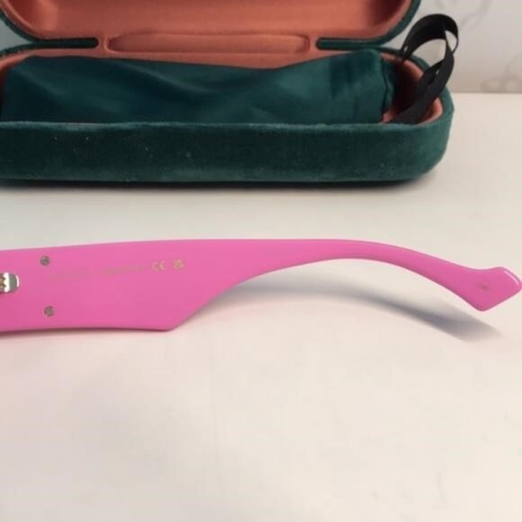 New Authentic ✨ Authentic Gucci GG1421S 004 Sunglasses – Pink Geometric Cat-Eye - Picture 11 of 13